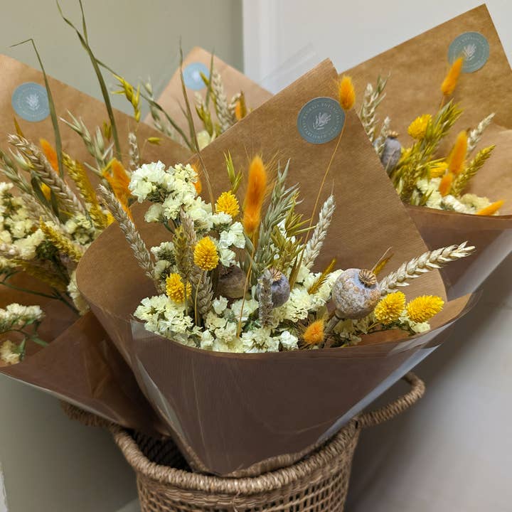 Banksia Botanicals - Wholesale Dried/pressed flowers - Yellow Dried Flower Arrangements1