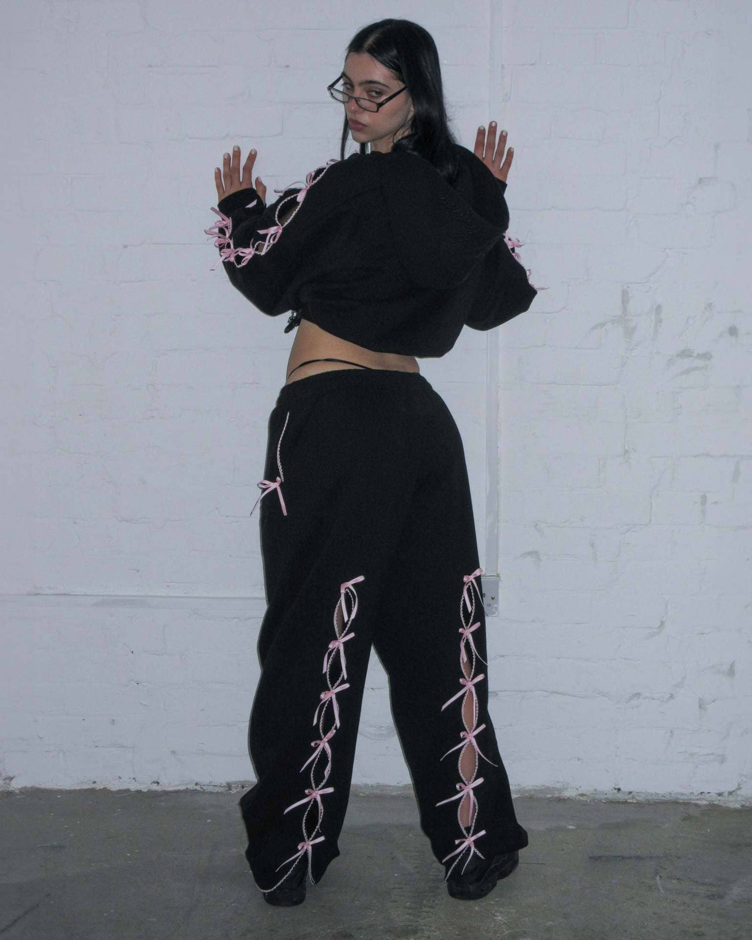 Tourtiwi - Wholesale Lounge Sweatpants/Joggers - Women's - Solid color bow velvet casual hollow sweatshirt sports pants12