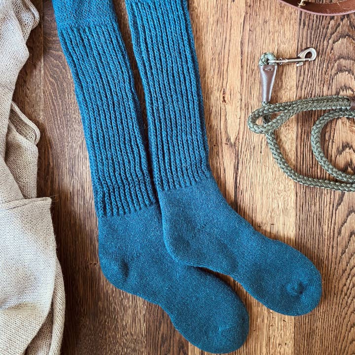 Samantha Holmes Alpaca Clothing and Gifts – Großhandel Socken – Damen – Damen Super Lange Alpaka Grobstrick-Rippensocken UK 4-8 US 6-5-1015