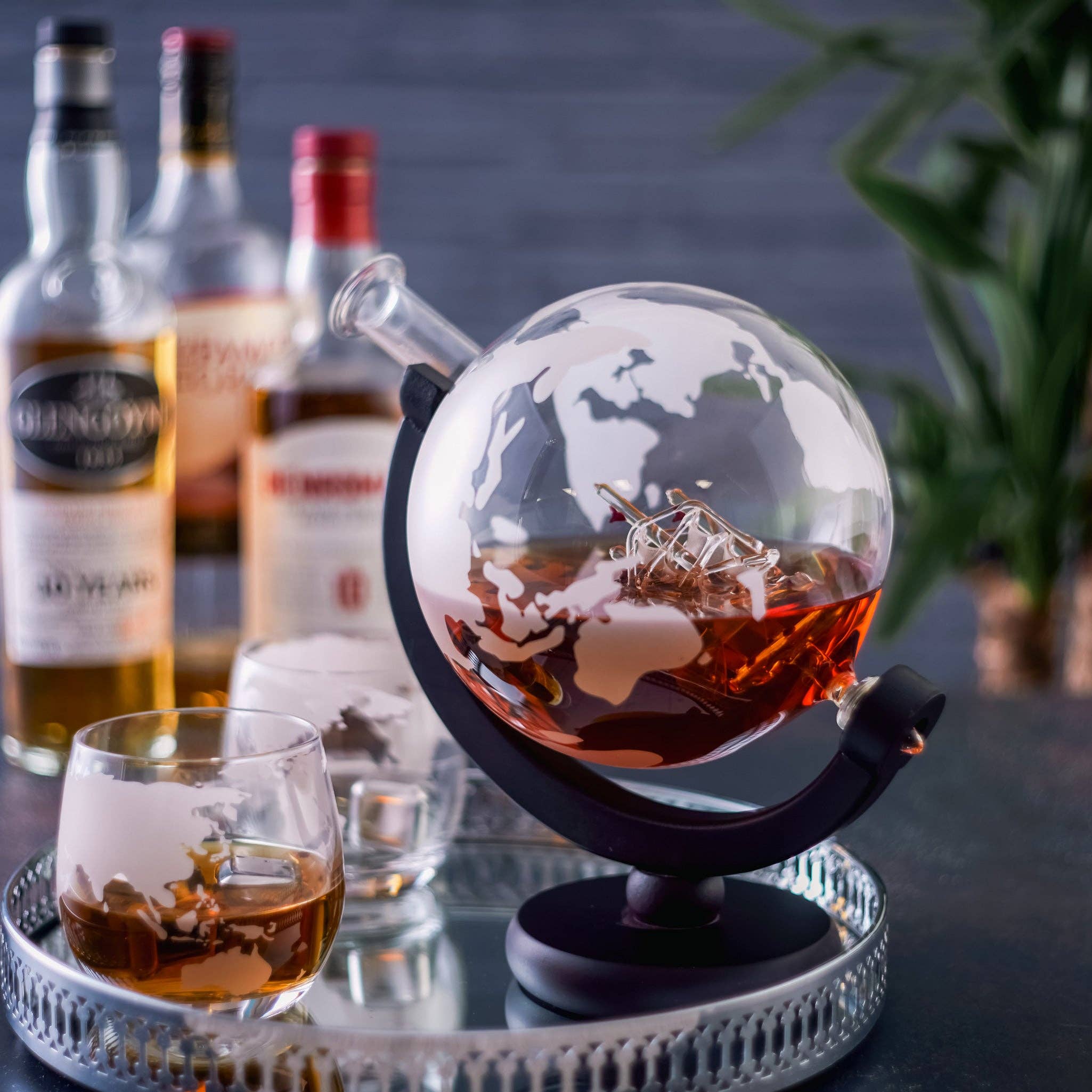 Oak & Steel - Vente Carafe - Service carafe à whisky globe avec verres assortis1