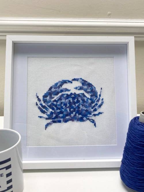 Kit de point de croix abstrait en forme de crabe pour la vente par Emma Louise Art Stitch