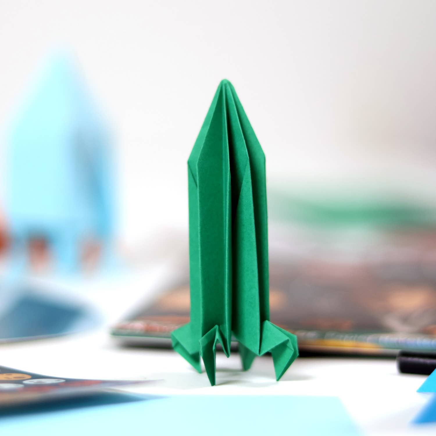 Pikkii – wholesale DIY craft kit – Child – Flying Paper Rockets | DIY Rocket Kit | Screen-Free Gift8