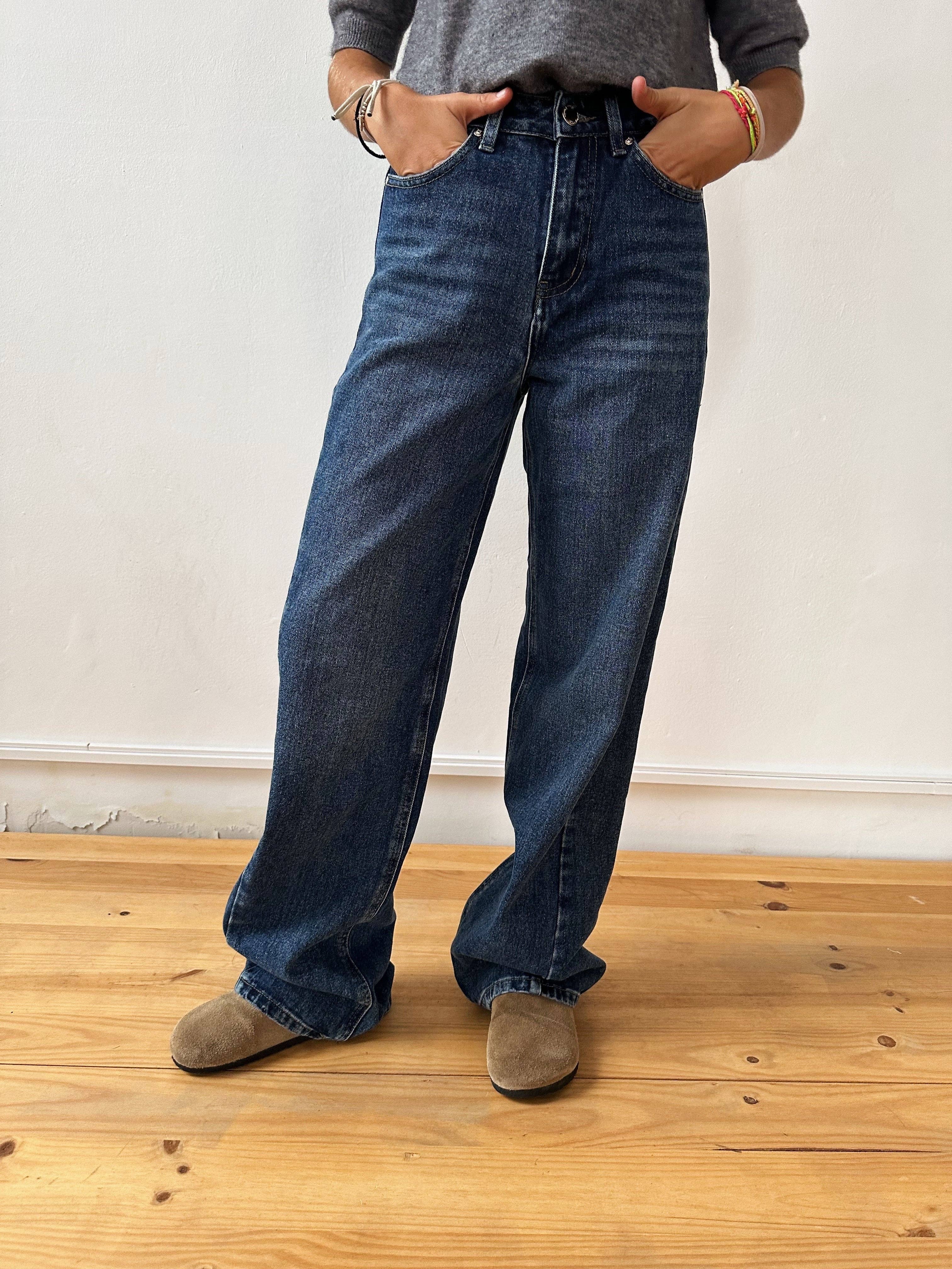 MindTraveler - Vente Jean – femme - Jean taille haute Nicole couleur foncée avec détails sur les coutures latérales7