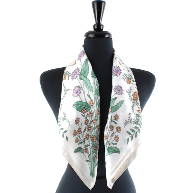 Pretty Persuasions - Wholesale Scarf - Women's - S25095 Floral Square Scarf (28"x28")11