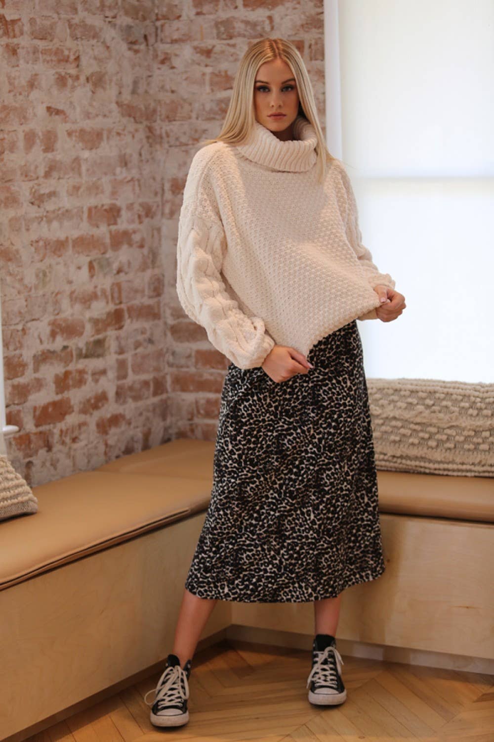 ANGIE - Wholesale Knit Sweater - Women's - XHE89-ASIS30