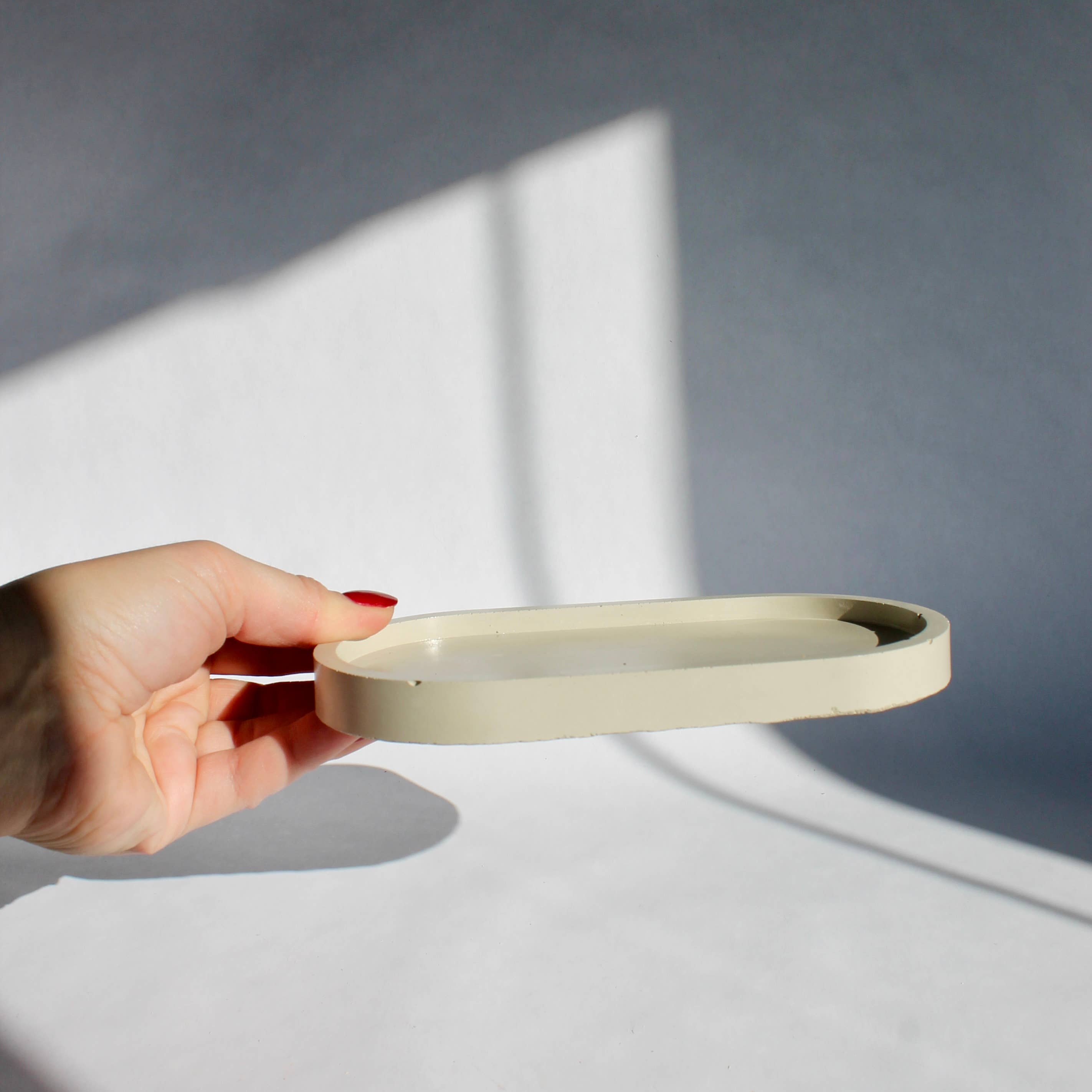 House of Ivy - Wholesale Decorative Tray - Concrete Oval Tray in Gray1