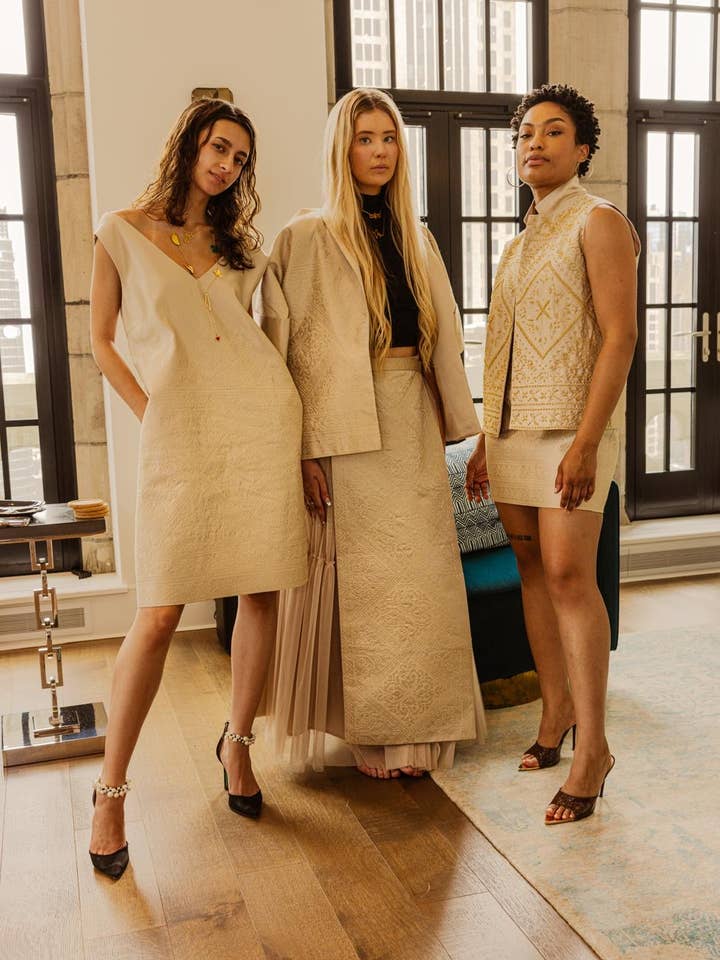 VersaChic Skirt Set for wholesale by HAMA