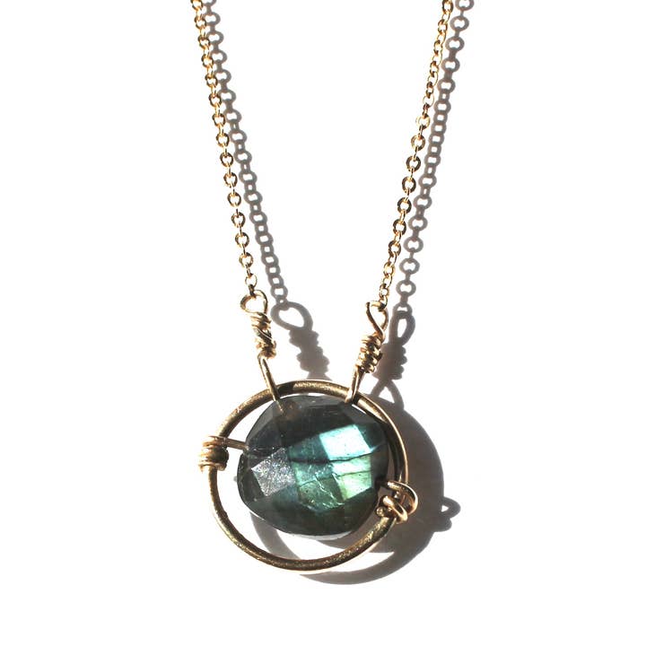 Colar de ouro labradorita através do círculo por atacado de Suzanne Derouin Jewelry