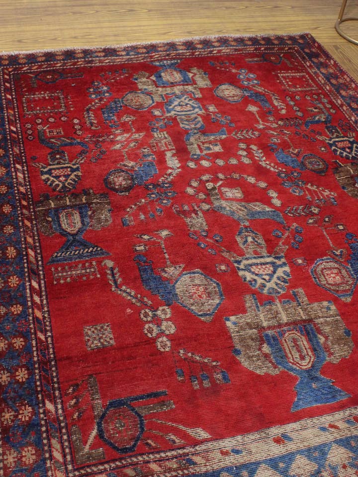 Tapis semi-antique Xiomara rouge/bleu, 5'0" x 5'11" pour la vente par Noori Rug