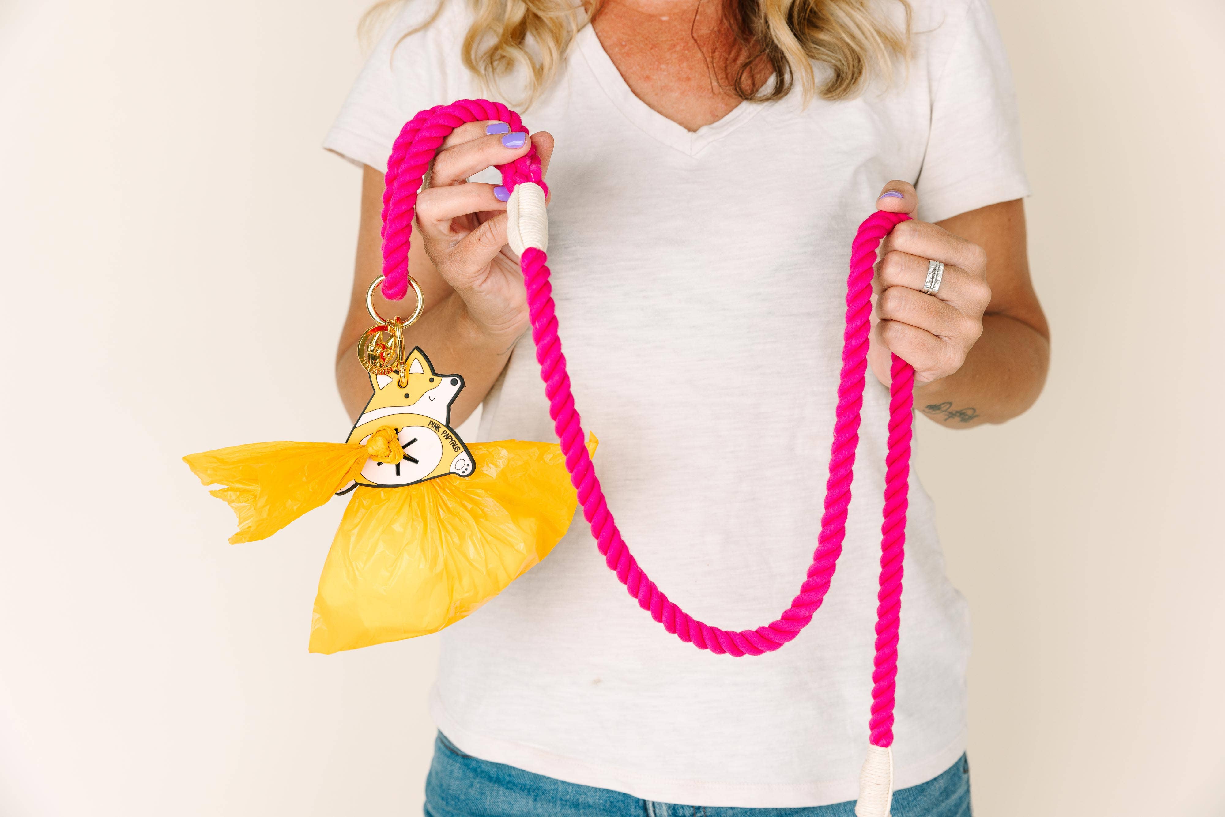 Pink Papyrus | Premium, Durable, & Stylish Dog Products – wholesale Bajspåse – Corgi Potty Pick Up | Avfallspåsehållare | Bajspåsehållare2