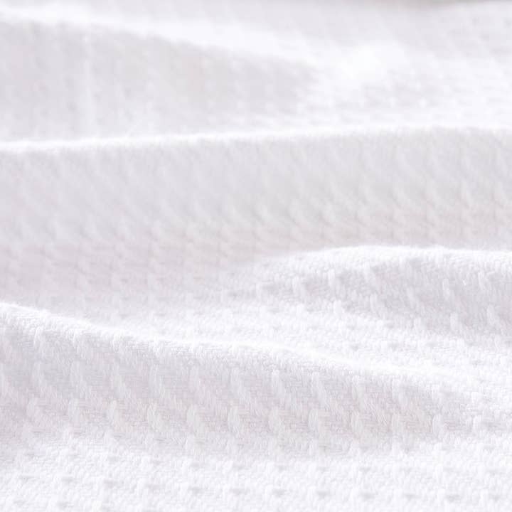 Olliix - Wholesale Bedding Blanket - All-Season Egyptian Cotton Woven Bedding Blanket, White1