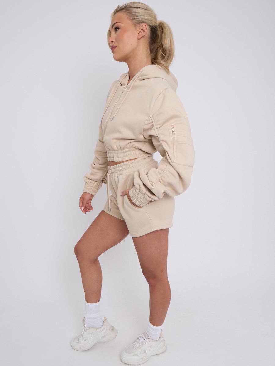 Stylewise Direct – wholesale Lounge set – Women's – Cropped Zip Up Ruched Sleeve Hoodie & Shorts Fleece Co-ord8
