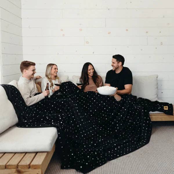 Big Blanket Co - Wholesale Throw Blanket - Original Stretch™ Blanket28