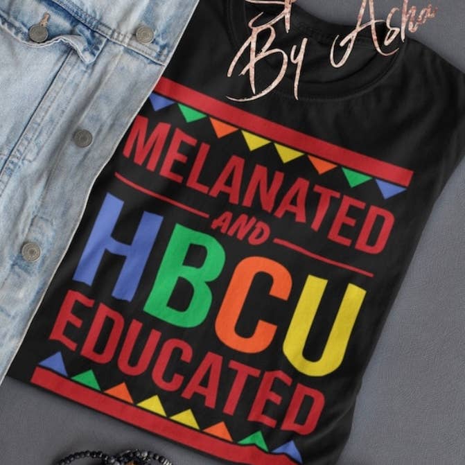 Tee Melanado e Hbcu Educado por atacado de Sparkle By Asha