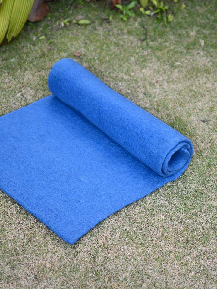 Portable Non-Toxic Eco-Friendly Yoga Mat for wholesale by Woollyfelt