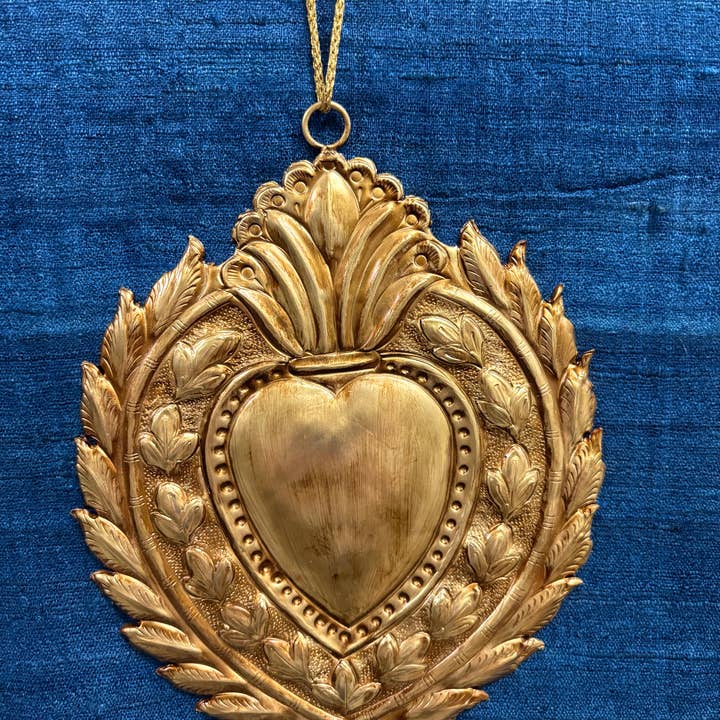 Ornamento de Corazón Antiguo en Relieve para venta al por mayor de Maison Maison Design