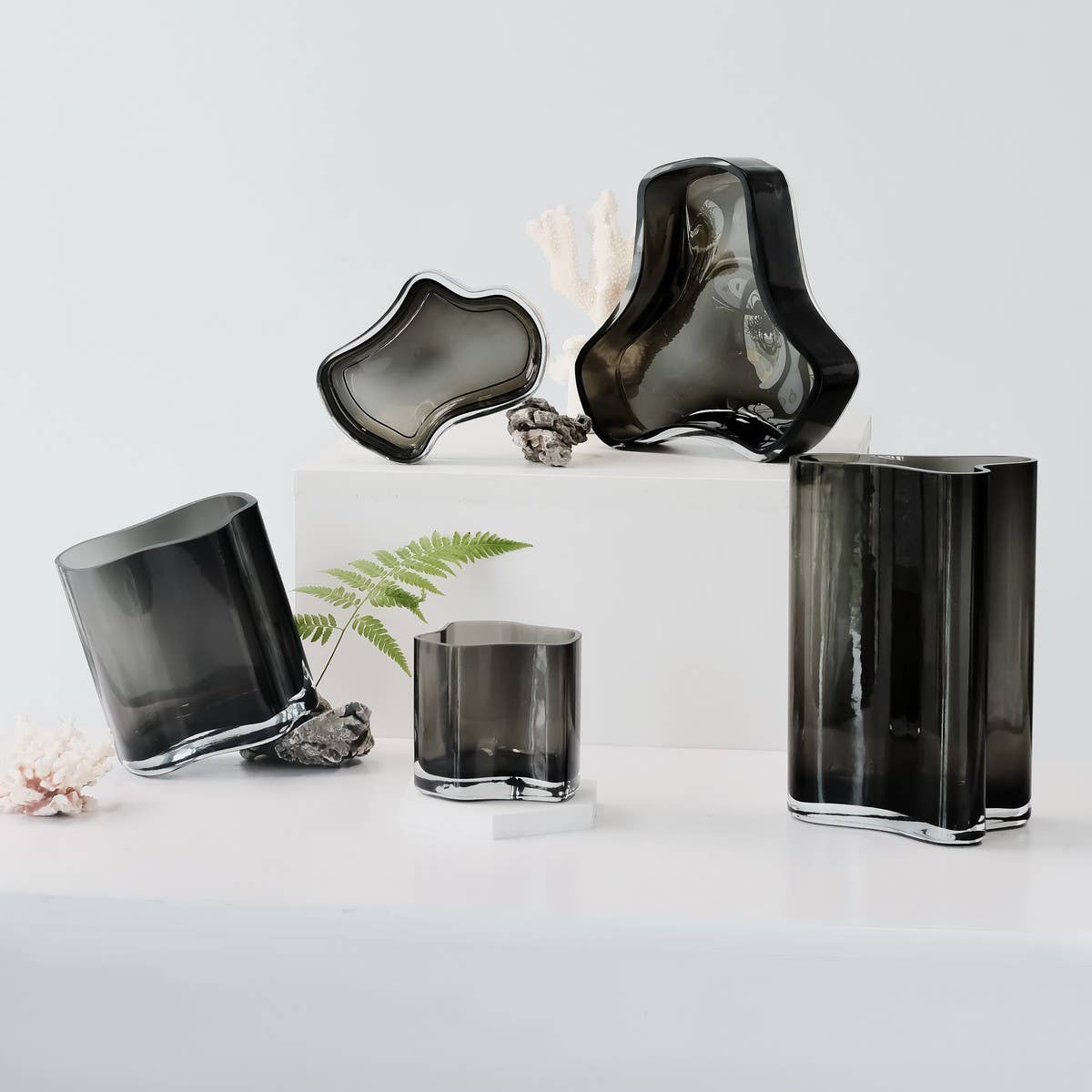 Element Accessories EU – Großhandel Vasen – Moderner Designer-Vase im CORAL-Stil nach Aalto, Modell COR20GR5