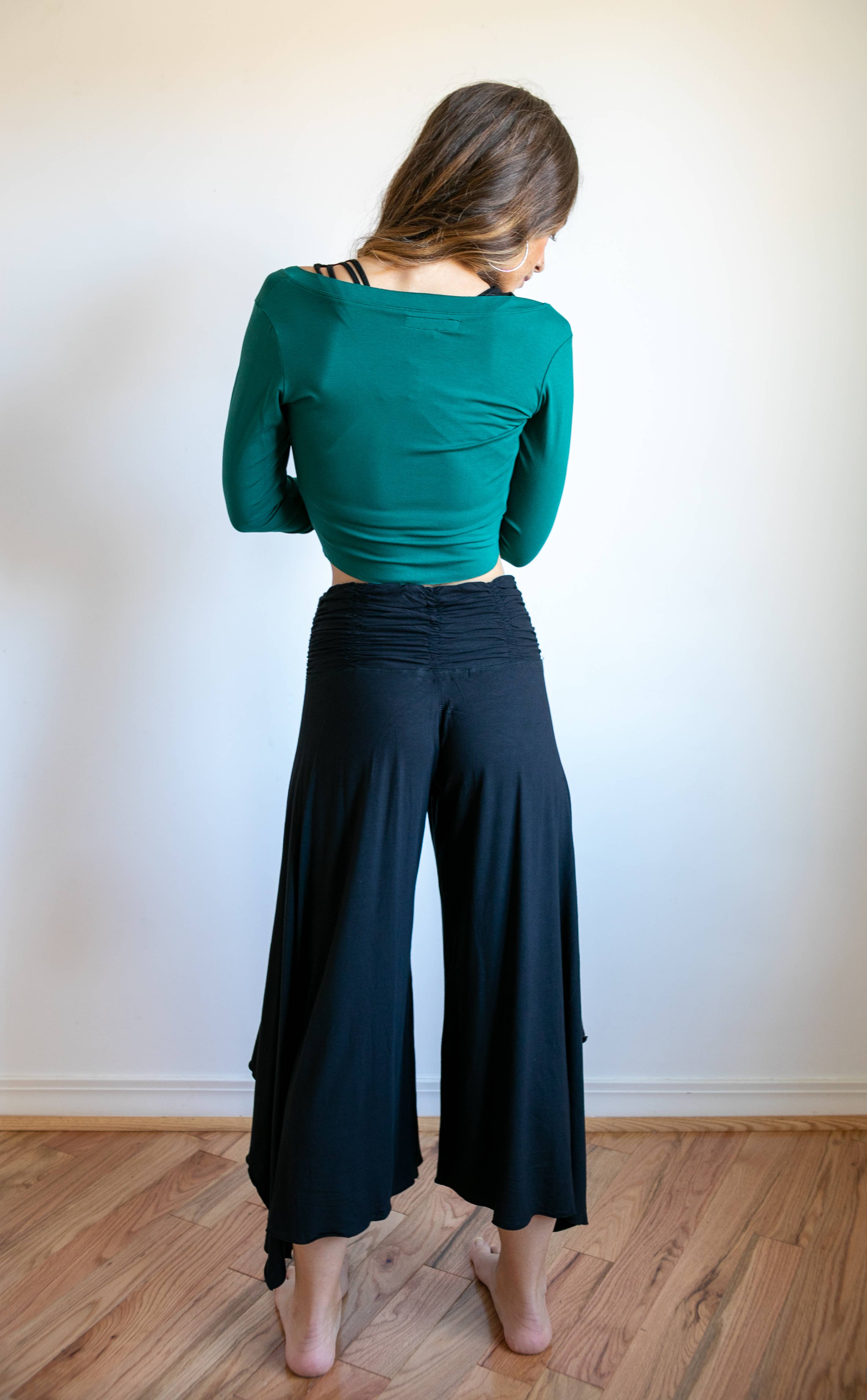 Paramita Designs - Wholesale Pants - Women's - Ruched Waistband Wide Leg Gaucho Pants1
