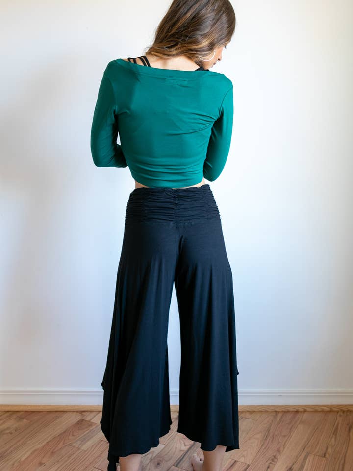 Paramita Designs - Wholesale Pants - Women's - Ruched Waistband Wide Leg Gaucho Pants1