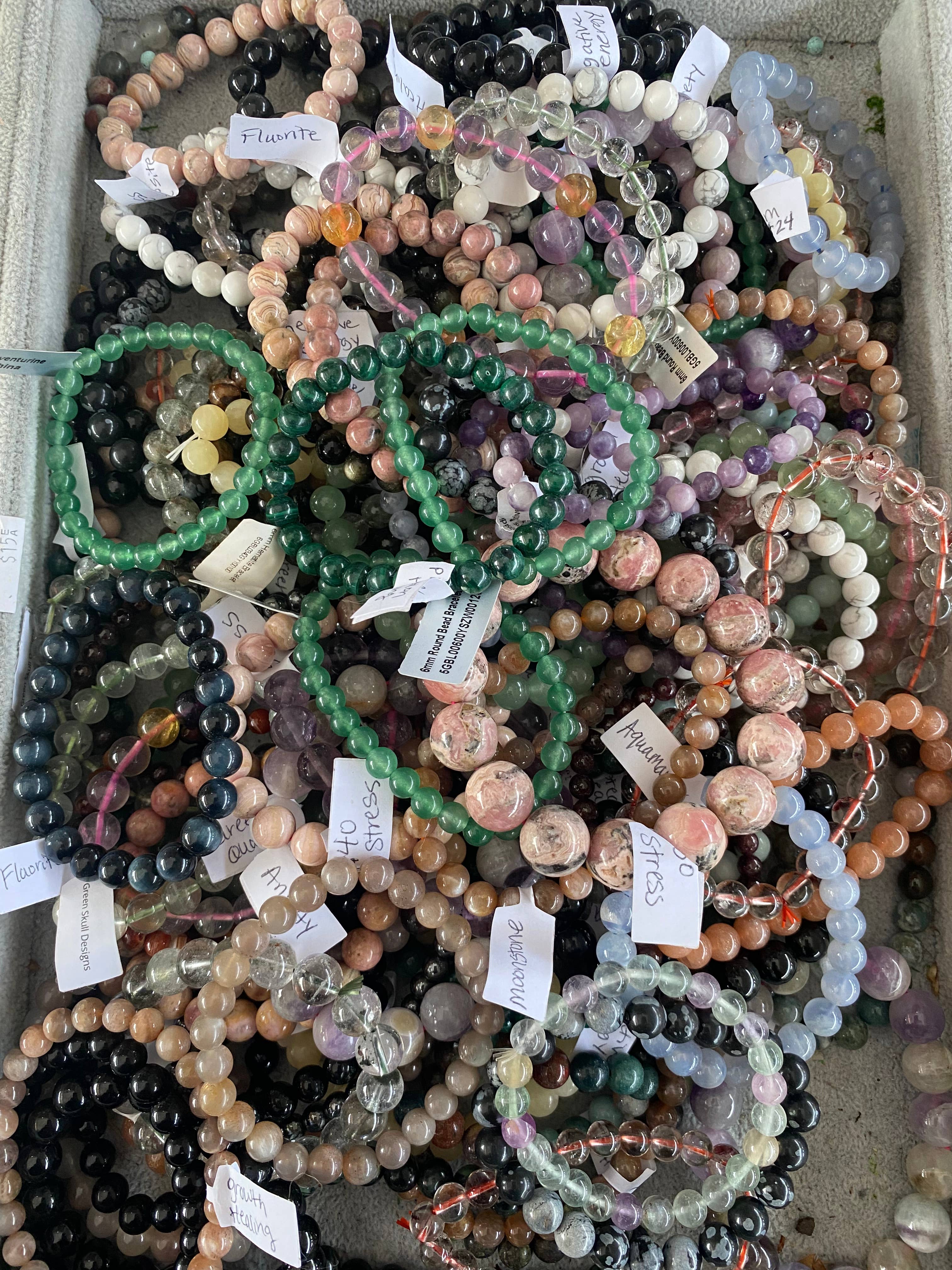 Moon River Designs - Vente Bracelet de perles - Lot de 5 bracelets extensibles en cristaux mystère3