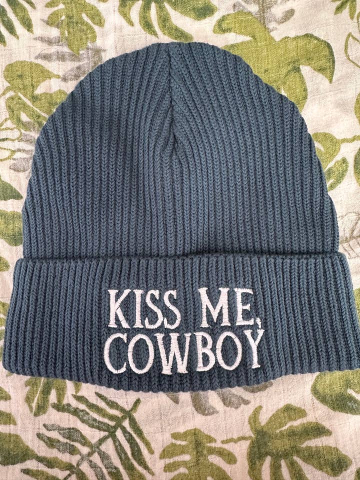 Berretti per adulti - SALDI per la vendita all'ingrosso da parte di Dottie Wombat