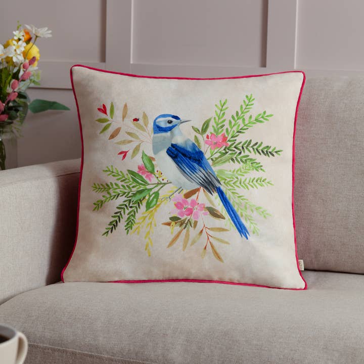 Daisy Hill Bluebird Printet Pude Multi/Pink for engroshandel hos Riva Home