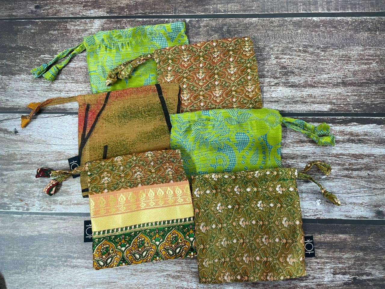 House of Kraft Jewelry & Accessories - Wholesale Gift Bag Set/Pack - Gift Pouches | Upcycled Silk Pouch | Pack Silk Gift Pouch31