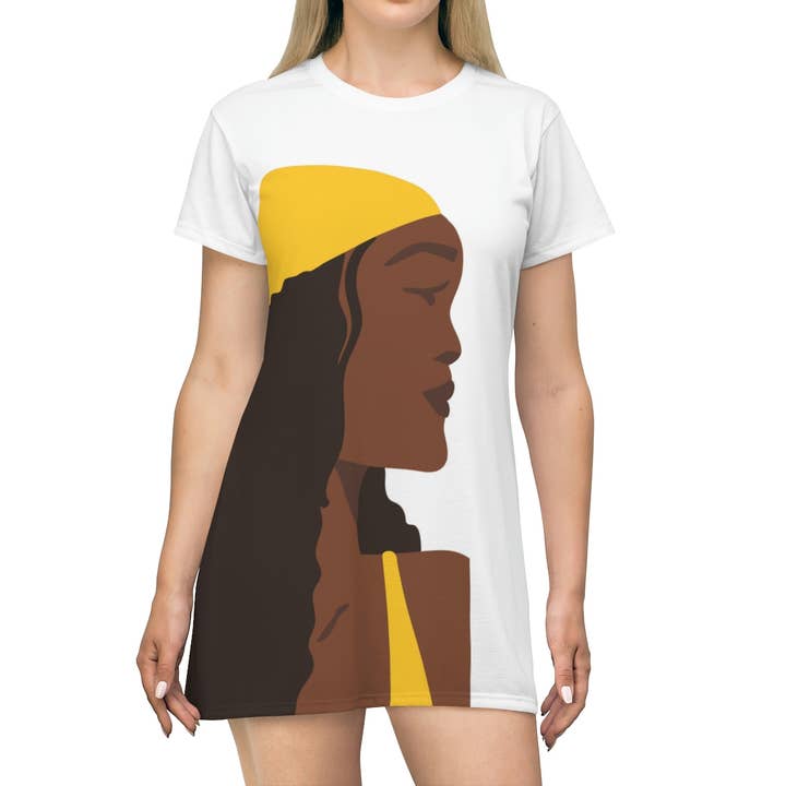 Un retrato de mujer, vestido tipo camiseta mágica de verano para niña negra para venta al por mayor de GiftJunkie