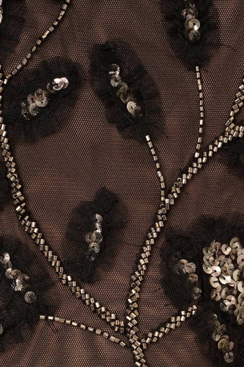 OR ROSE NOIR Robe colonne en maille perlée Adrianna Papell avec ceinture en perles et sequins en vente sur Faire1