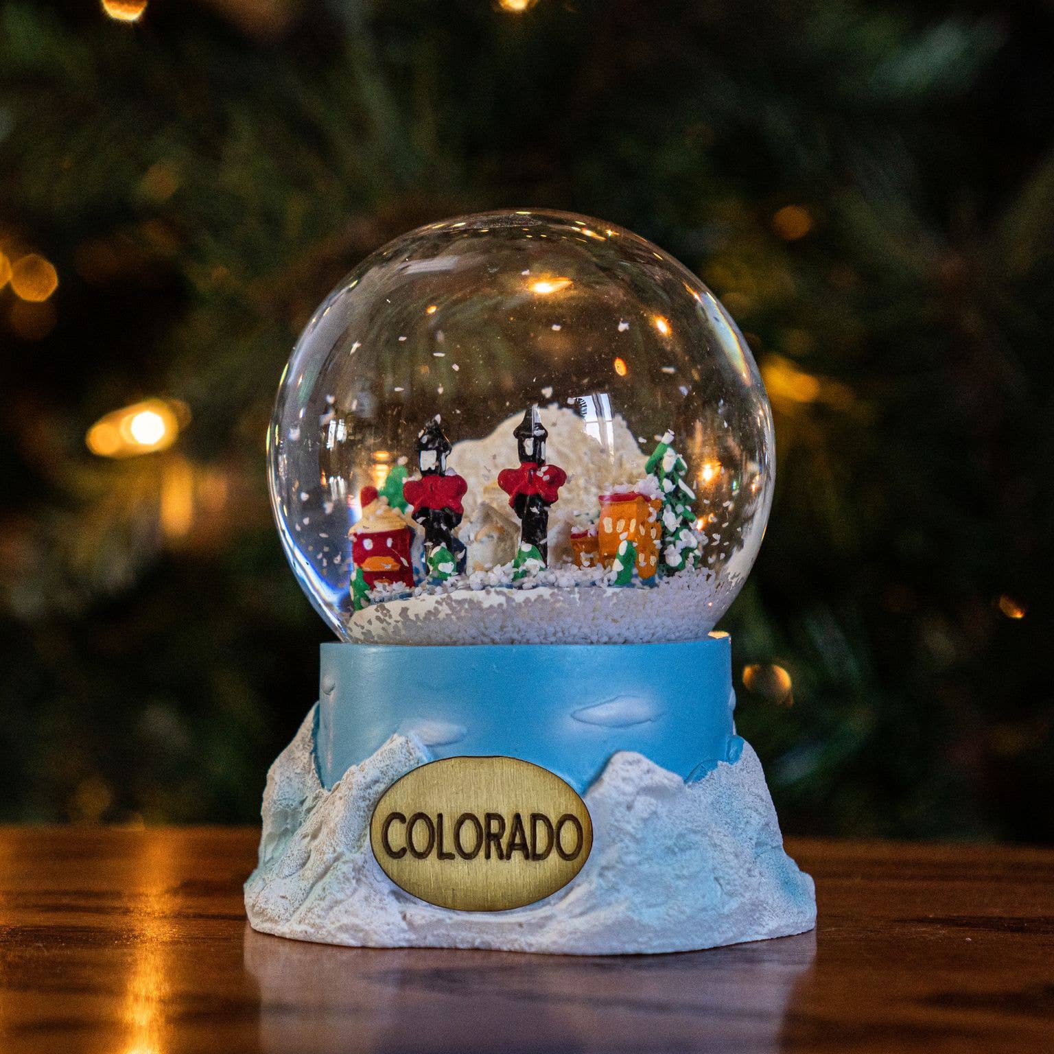 Snow Business USA – wholesale Snow globe – Old Victorian Town Large Snow Globe
