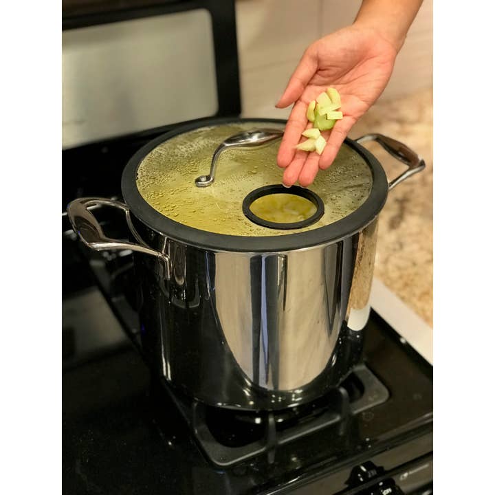 Lynns - Wholesale Cooking Pot - Triply 9.8-Quart Stockpot w/ Portal in Lid for Sous Vide4