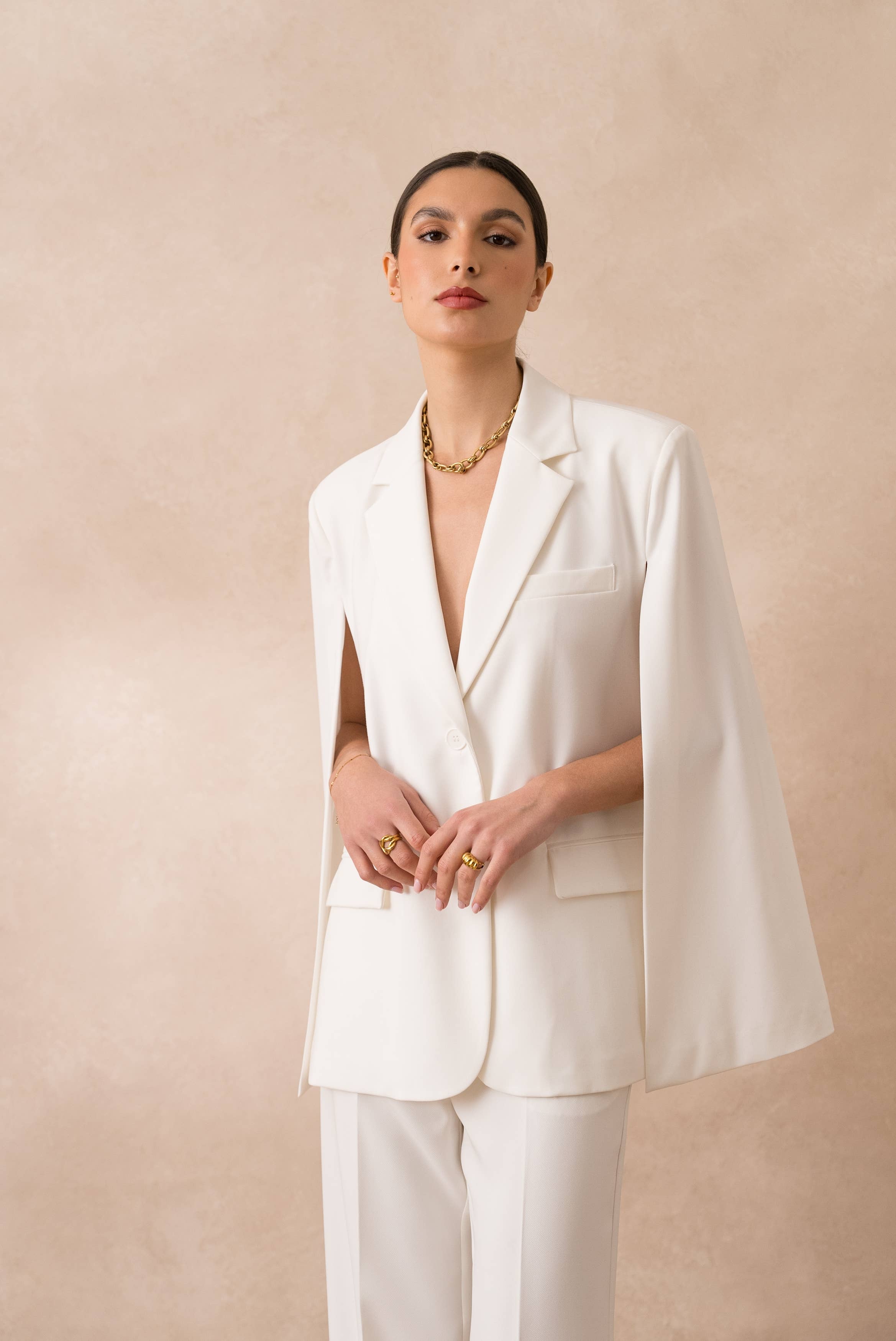 Attentif Paris - Wholesale Jacket - Women's - [Vision] Oversized cape jacket with structured cut23