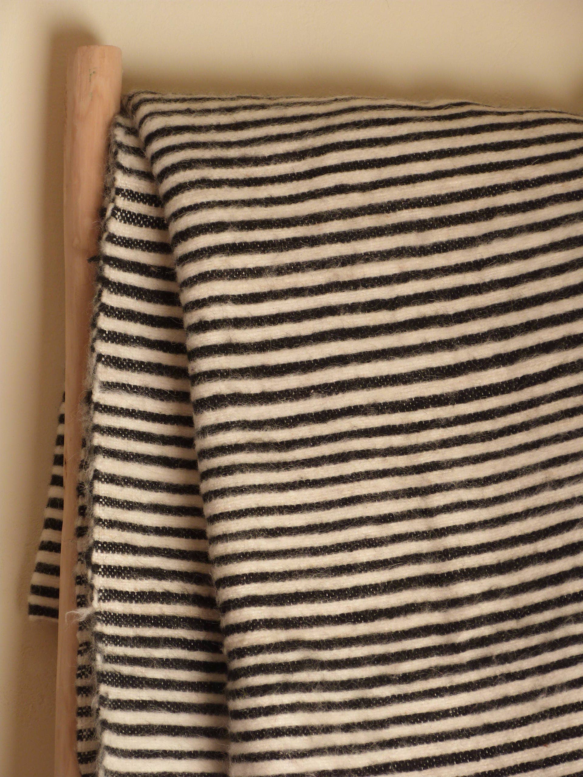 MARRAKECH METACRAFT LTD – wholesale Throw blanket – Moroccan throw blanket black and white striped plaid4