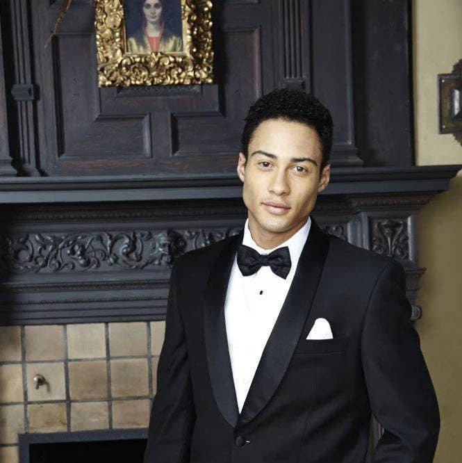 "London" Black Tuxedo Jacket for wholesale on Faire0