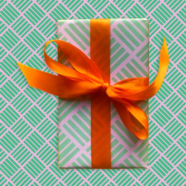 TenTa - Wholesale Wrapping Paper Roll - Mint & Lavender-Pink Basketweave Geometric Wrapping Paper1