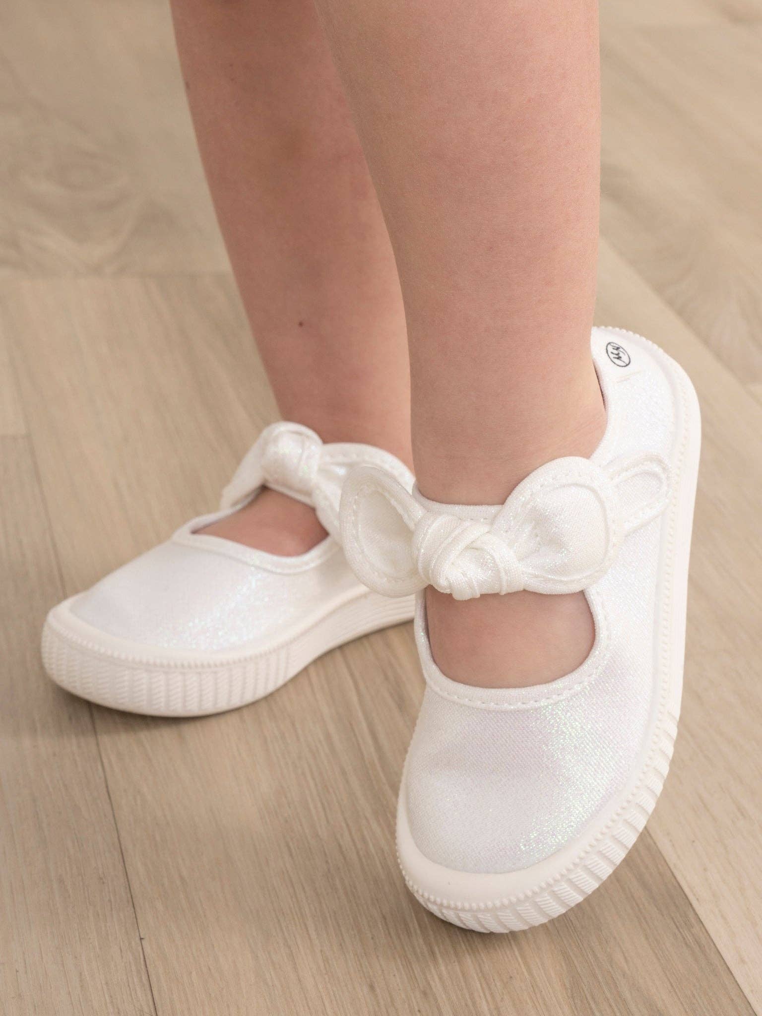 Marie Nicole Clothing - Wholesale Lifestyle Sneakers - Kids - Girls' Sparkly Bow Mary Jane Sneaker10