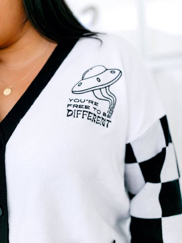 Taby Originals - Vendita all'ingrosso Cardigan - Donna - TABY ORIGINAL: Cardigan Free To Be Different (XS-5X) ***2