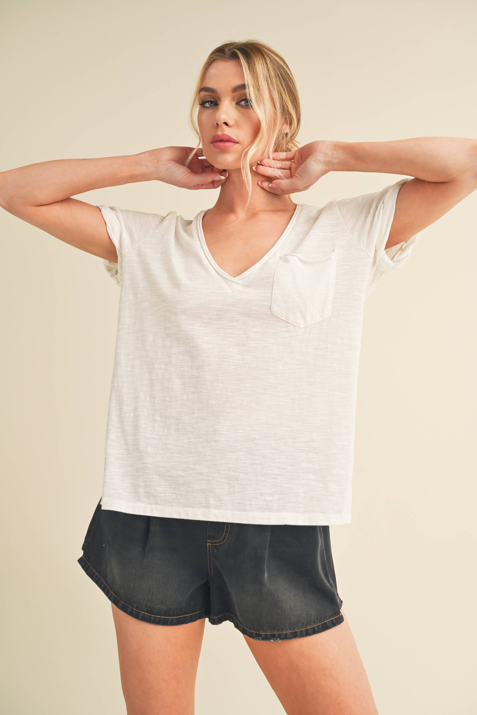 AEMI + CO - Wholesale T-Shirt - Women's - 8286DK Zoie V-Neck Short Sleeve Top 566