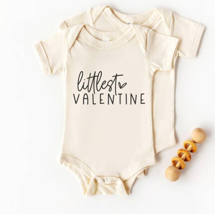 Pequeno Bodysuit de Bebê dos Namorados | Presentes de Dia dos Namorados por atacado de Dorothy’s Reason