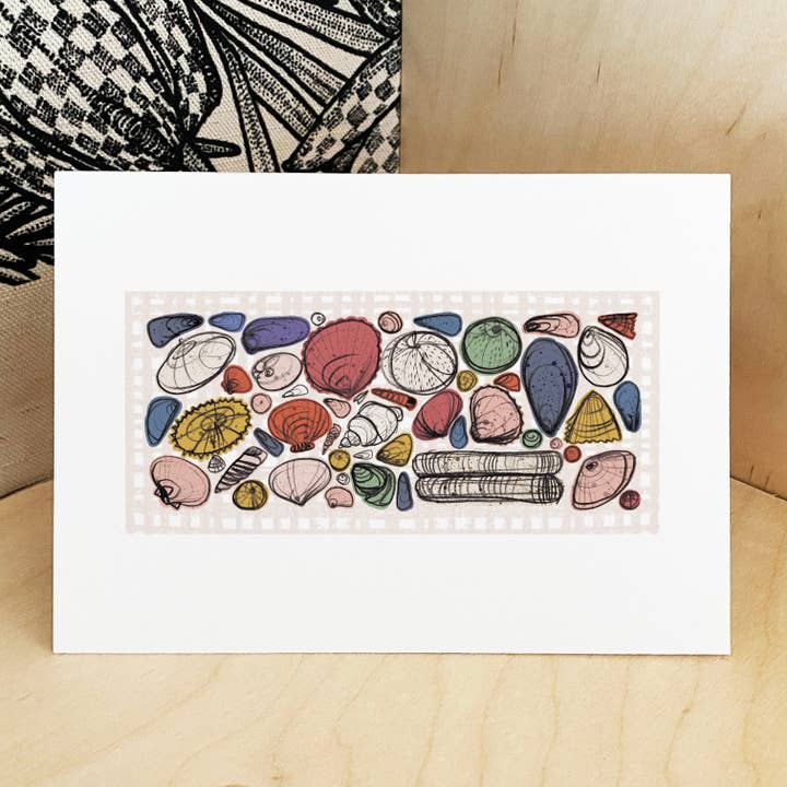 Impression au trésor de plage A3/Art côtier/Impression de coquillages pour la vente par Aimee Mac Illustration / Stationery & Prints
