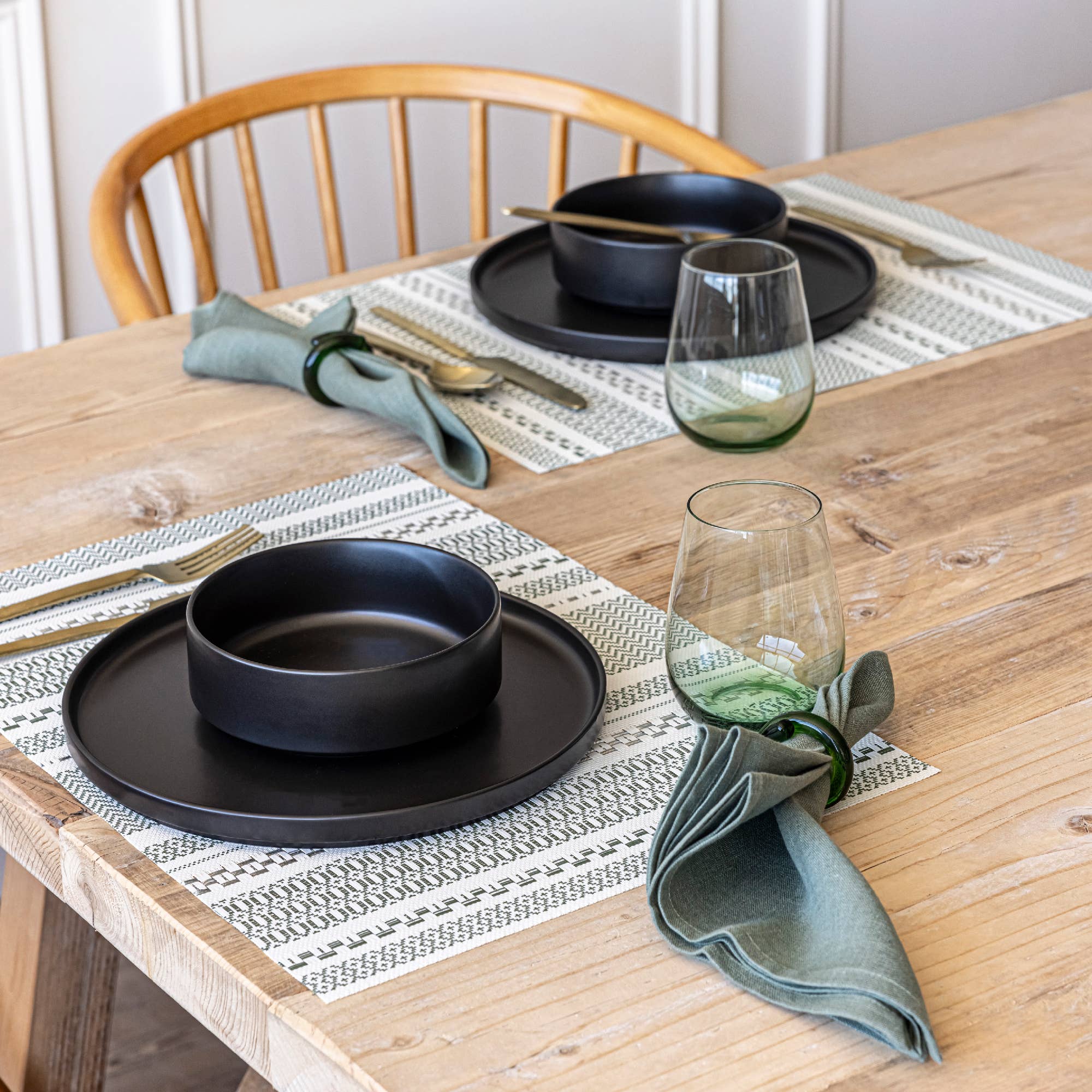 over&back - Wholesale Placemat - Reversible Woven Placemats – Set of 418