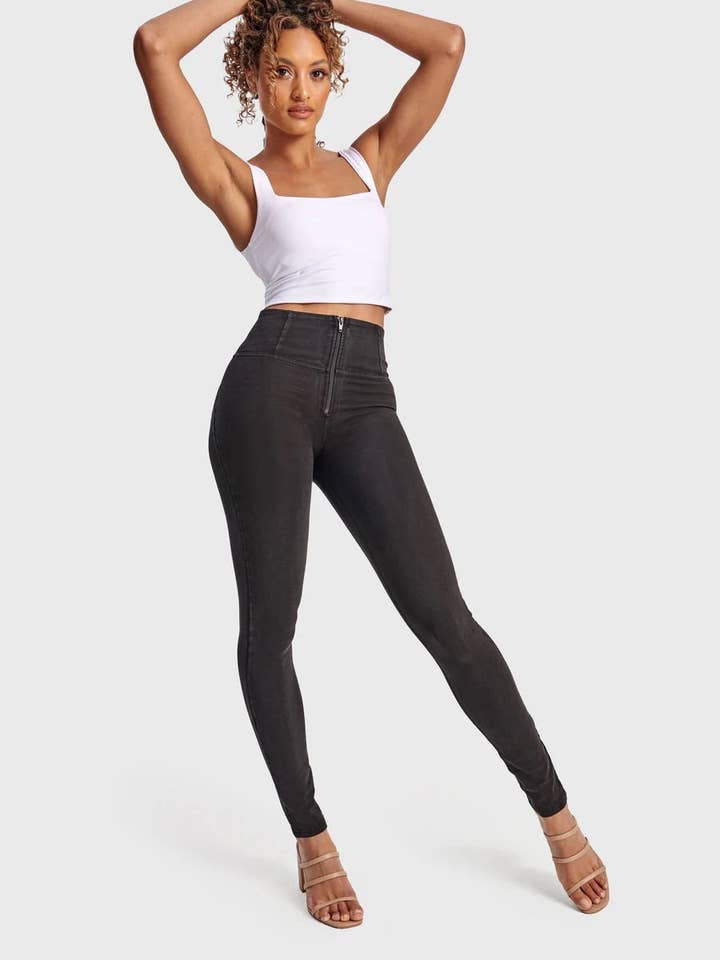 WRUP2HC002ORG-J7N Zwarte WR.UP® met Hoge Taille en Zip in Denim Look voor wholesale door Freddy Pantroom