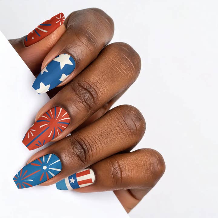 FYNE BODY - Wholesale Press-on/fake nails - Glitter Beam 4th of July Press-On Nails33