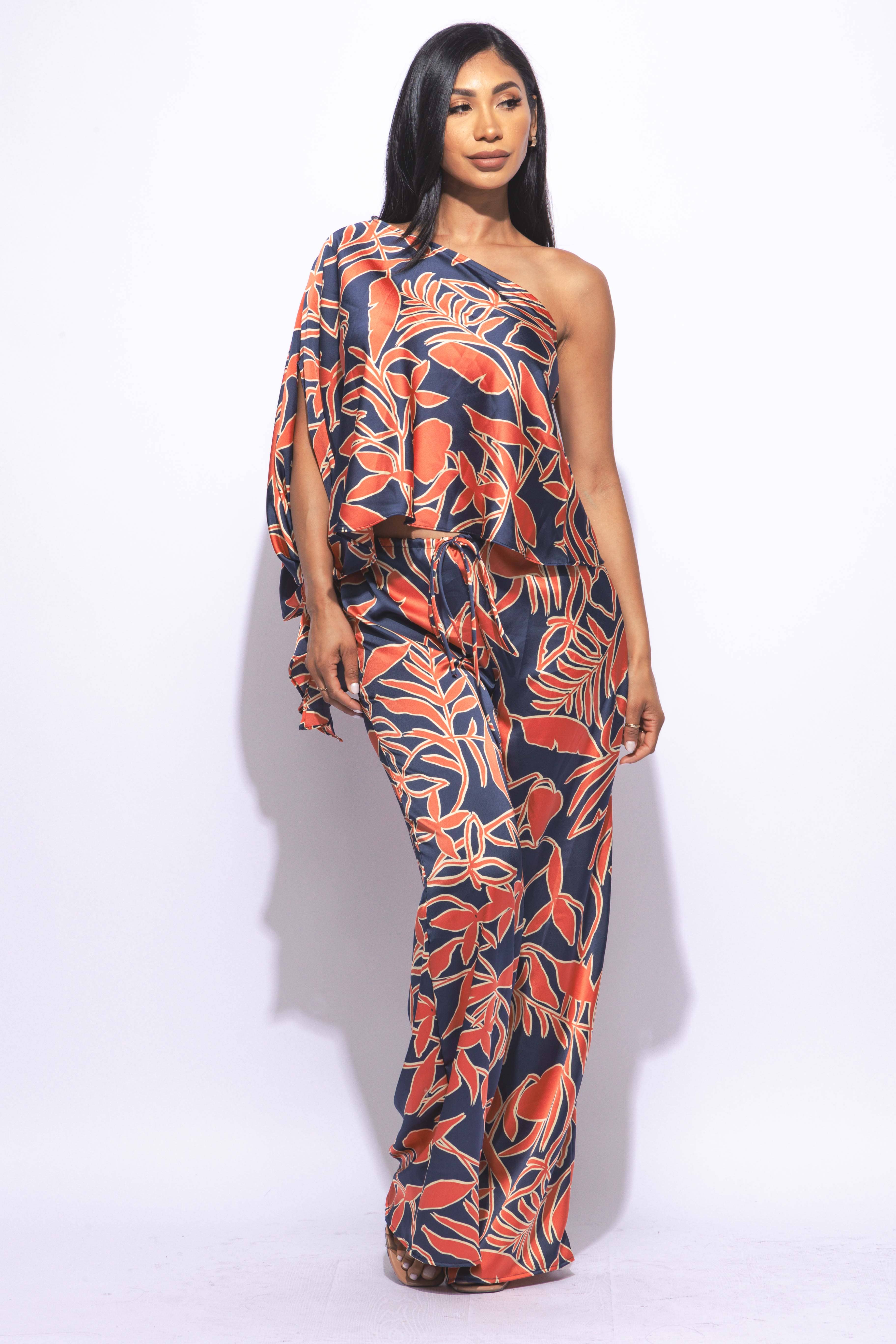 K Too - Vendita all'ingrosso Completo top e pantaloni (NON loungewear) - Donna - Completo in satin con una spalla e pantaloni a gamba larga3