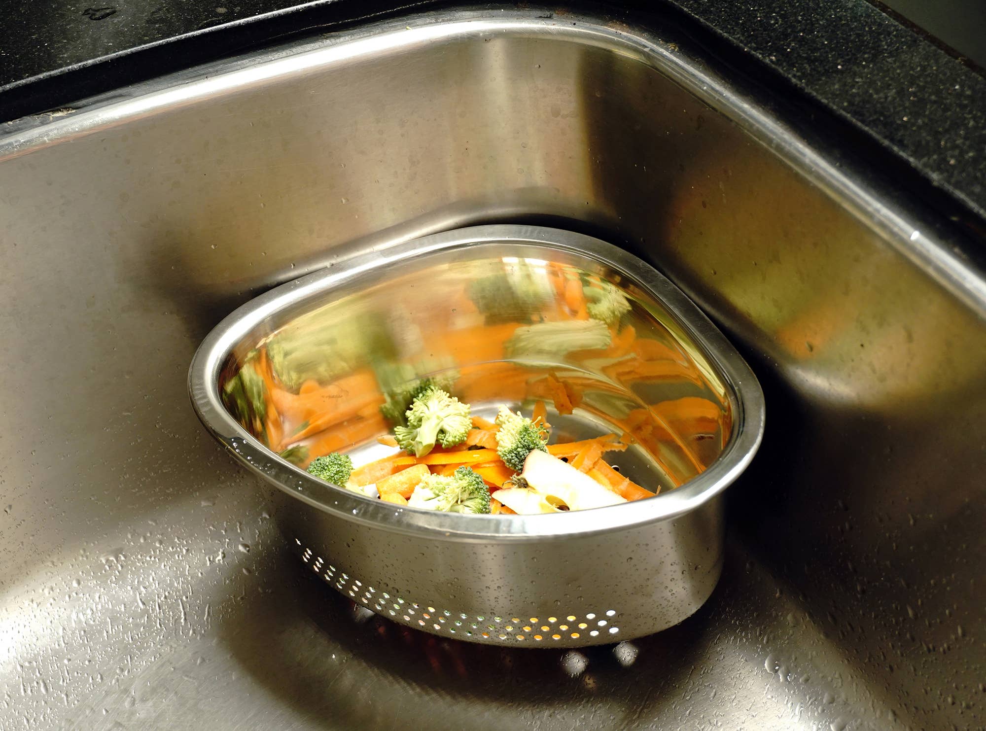 RSVP International - Wholesale Kitchen Storage/Organizer - In-Sink Corner Basket - Ss6