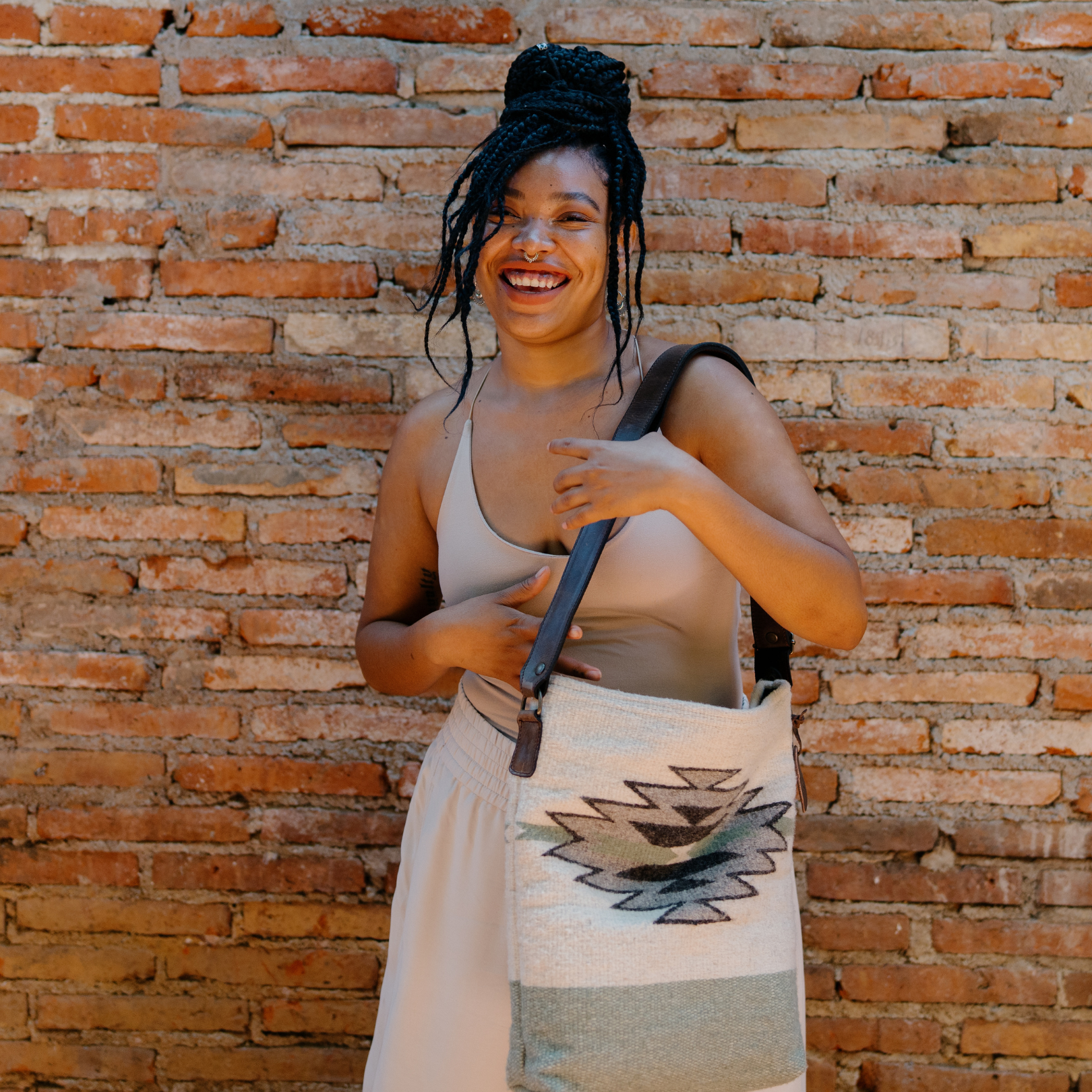 AMASOUK - Wholesale Shoulder Bag - Women's - Sendero Shoulder Bag3