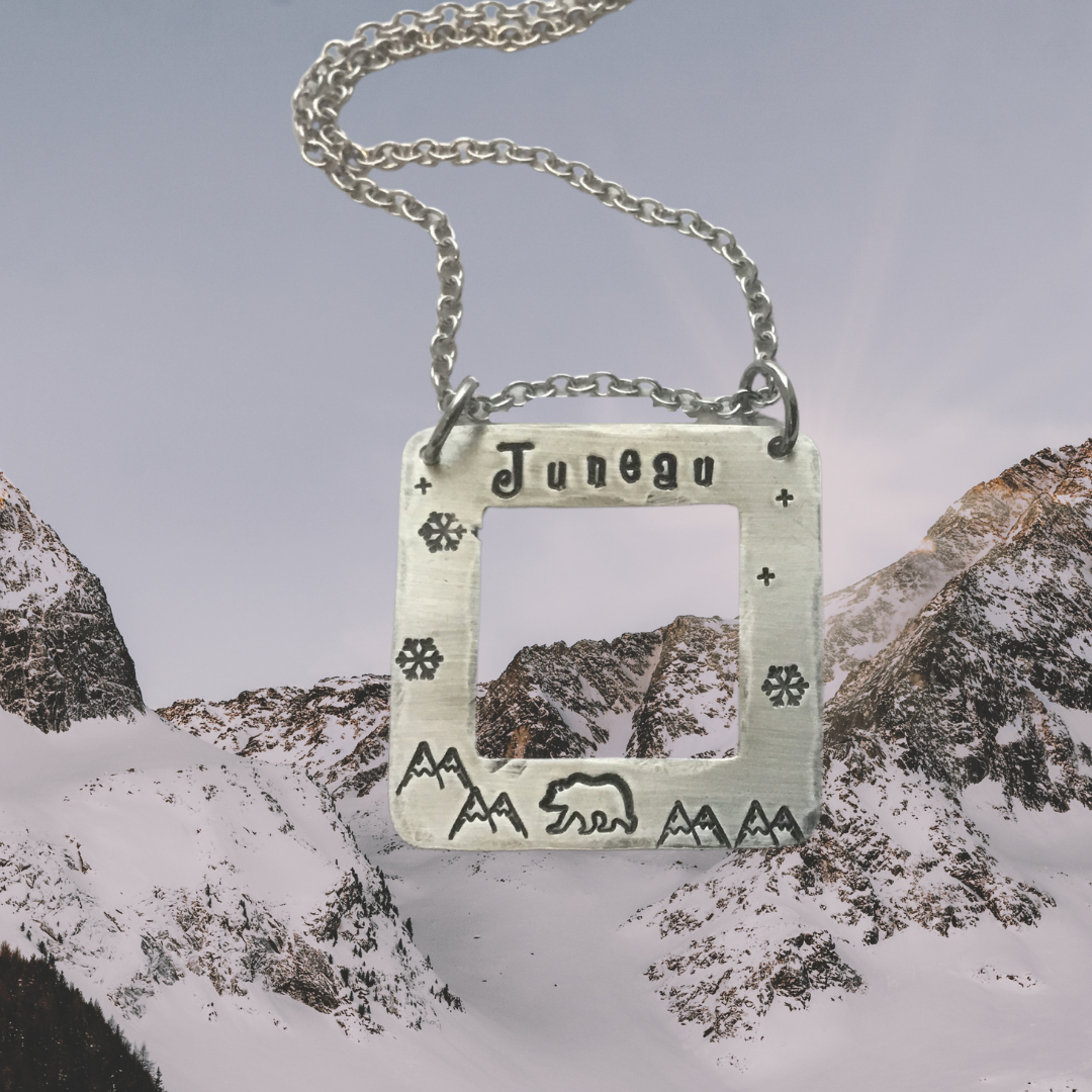 Jamie Haley Designs - Vente Colliers à pendentif - Collier « Window to Your Town » personnalisable en couleur argent5