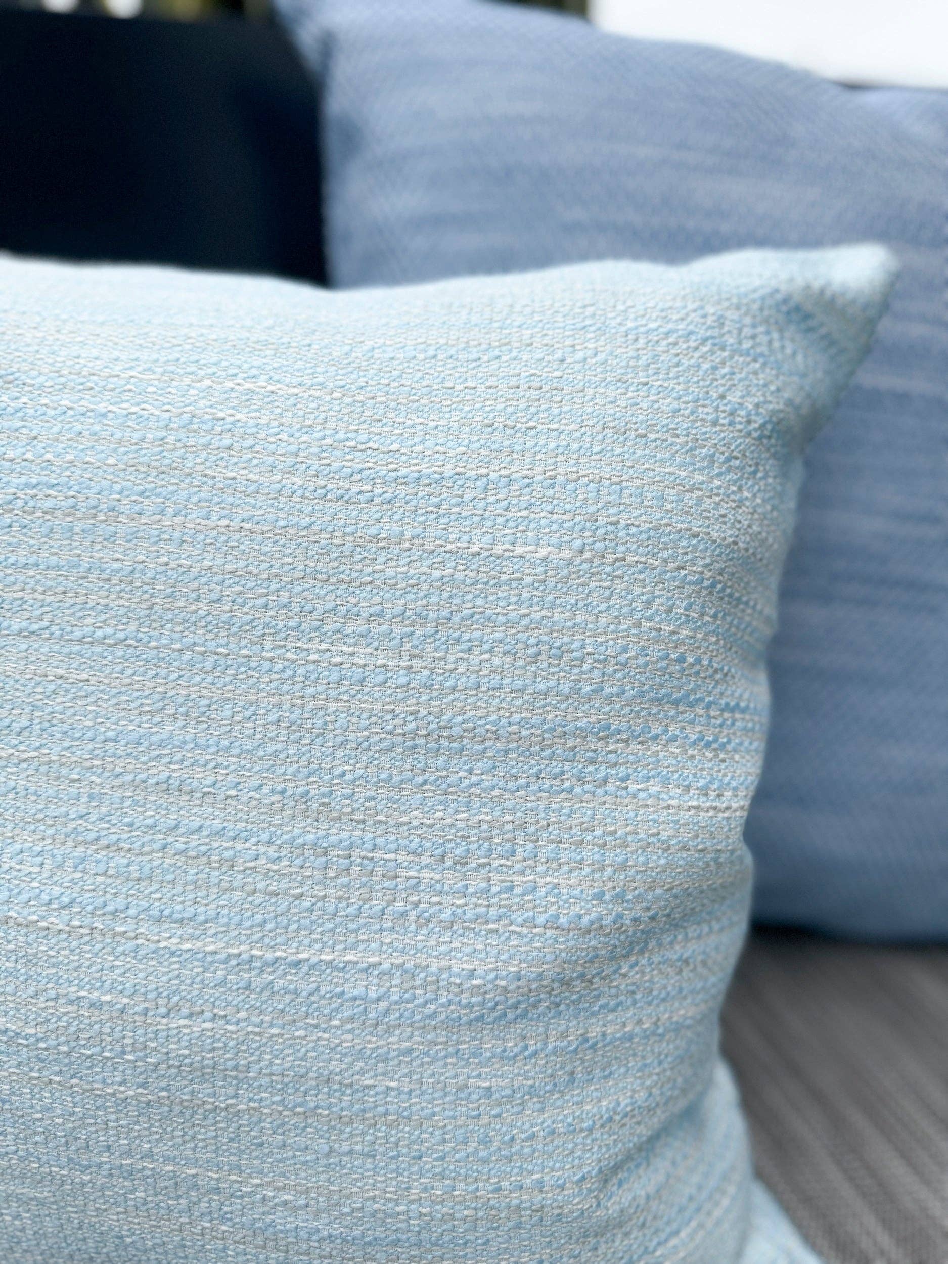 Anaya Home - Vendita all'ingrosso Cuscini decorativi - Cuscino Bay View Blue 24x24 per interni ed esterni4