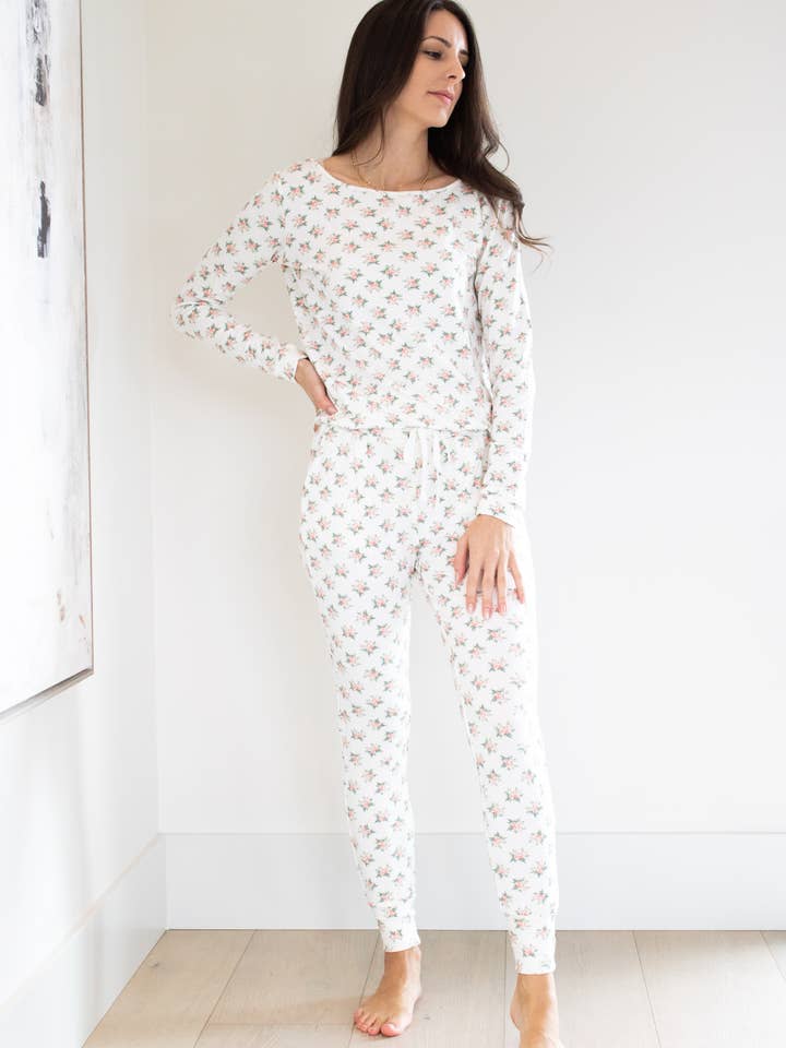 Ensemble de nuit Wildest Dreams en imprimé rose pour la vente par PRIV Collections