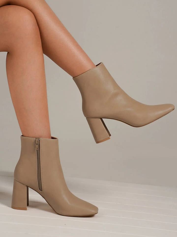 Mars Sky Shoes Wholesale - Wholesale Booties - Women's - Beast Fashion KETSBY-11 Women Classic Plain Ankle Booties